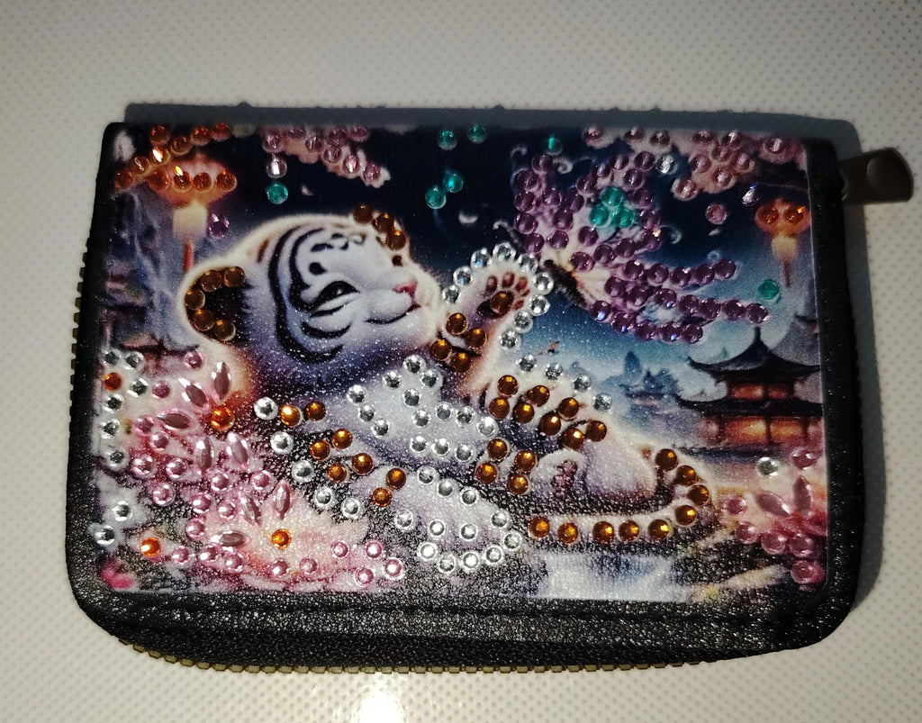 Porte-Cartes Accordéon Strass – Tigre Blanc & Cerisiers