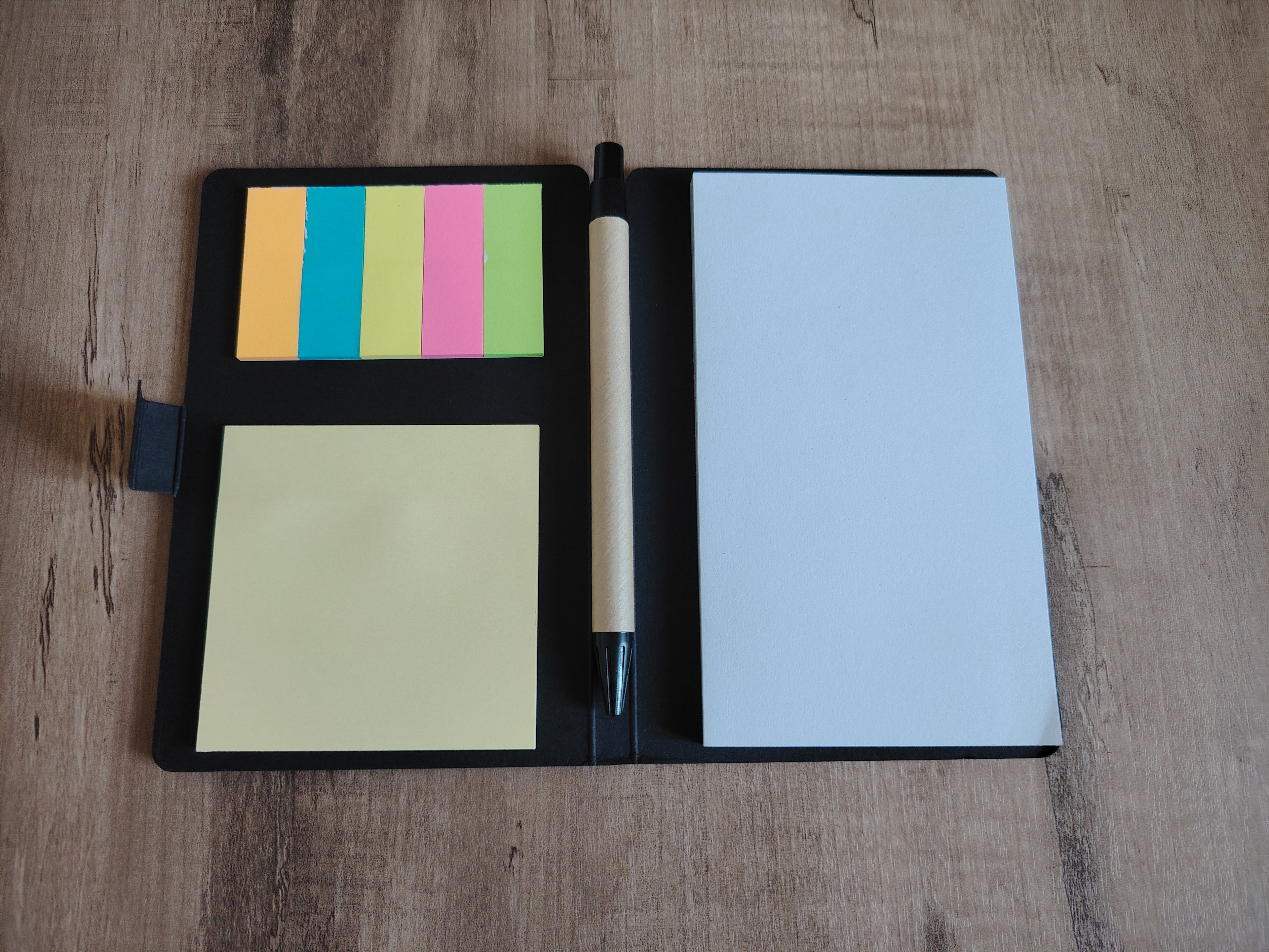 CARNET DAME AU CHAPEAU ROUGE