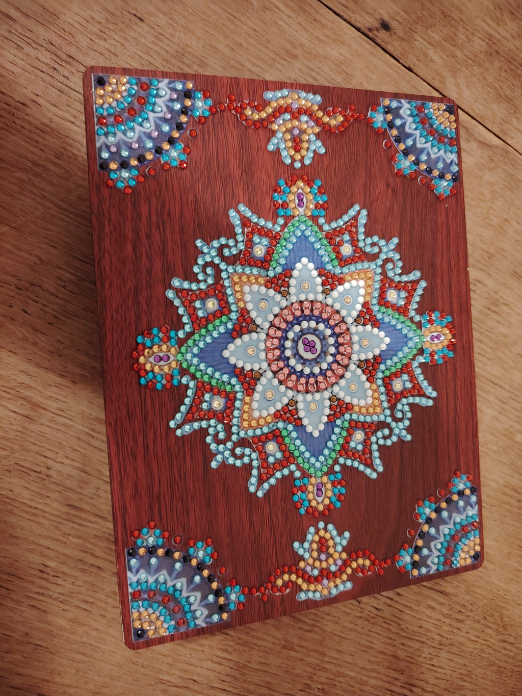 BOÎTE EN BOIS ET STRASS